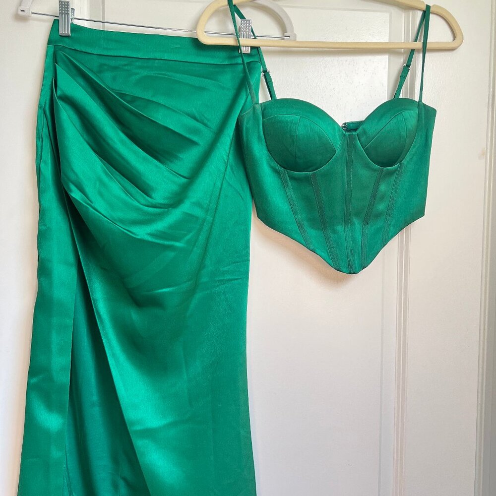 Miss Circle NY Green Maxi Skirt Set